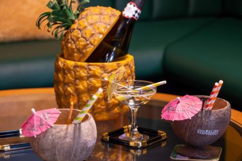 Ultimate Glam, Vintage Central Pad. Cool 70S Bar. Борнмут Екстер'єр фото